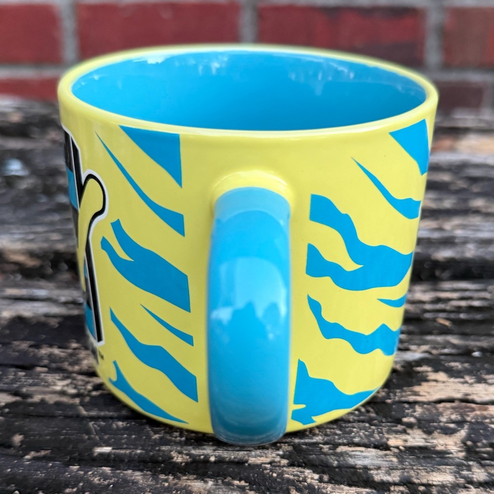 RETRO 80s I Want My MTV Music Television 15 oz Ceramic Yellow Blue Coffee Mug M4 - Picture 4 of 7